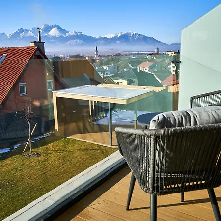 Design Stella Private Pool & Kezmarok