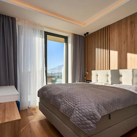 Design Stella Private Pool &