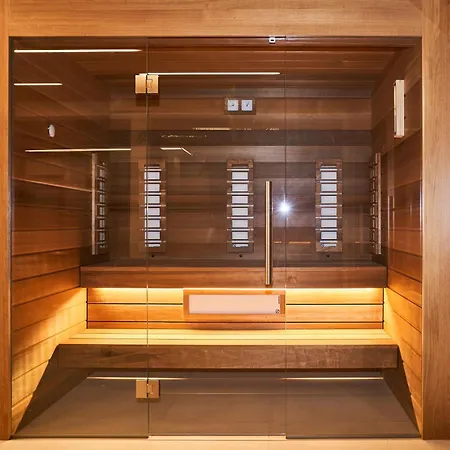 Design Stella Private Pool & 4*