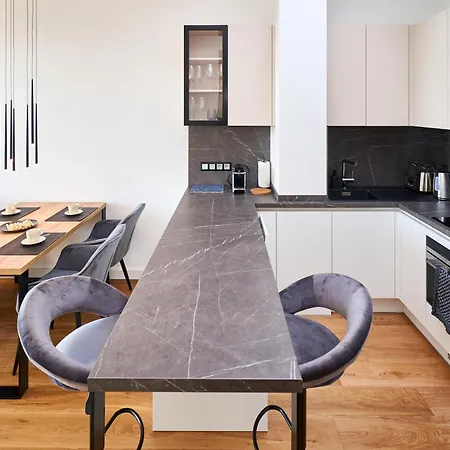 Design Stella Private Pool &