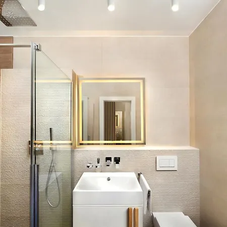 Design Stella Private Pool & 4*